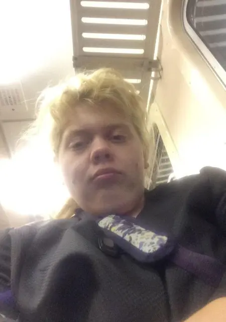 Я Юлия, 29, из Новоалександровска, ищу знакомства без обязательств