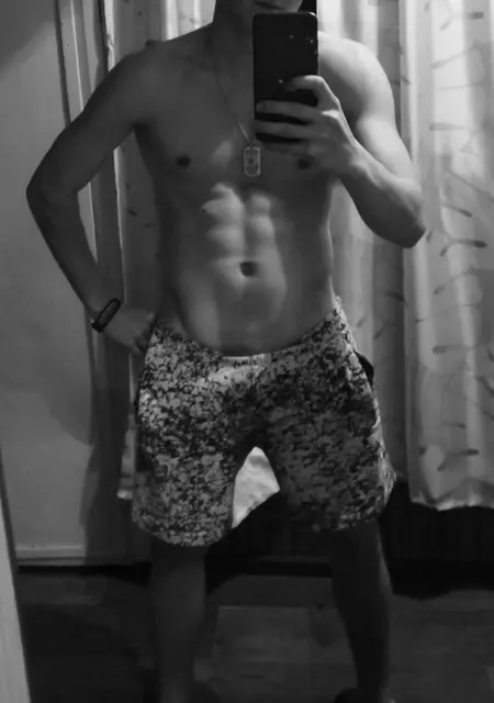 Миша из Марьиной Горки, ищу на сайте постоянные отношения