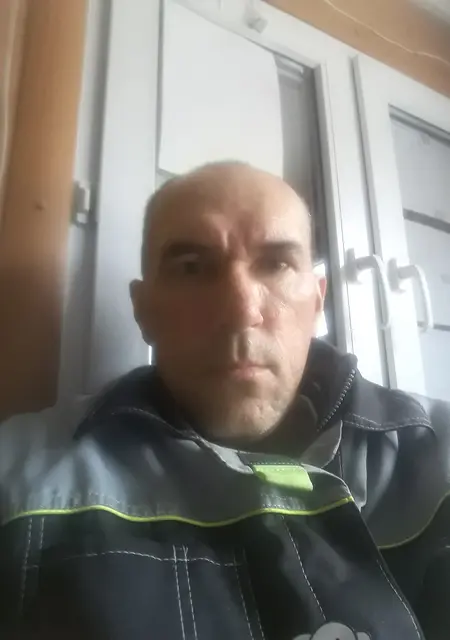 Евгений из Нижневартовска, мне 43, познакомлюсь для дружбы