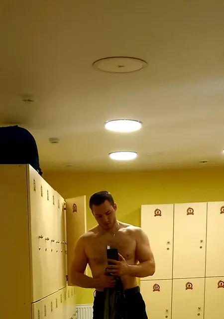 Паша из Перми, мне 30, познакомлюсь без обязательств