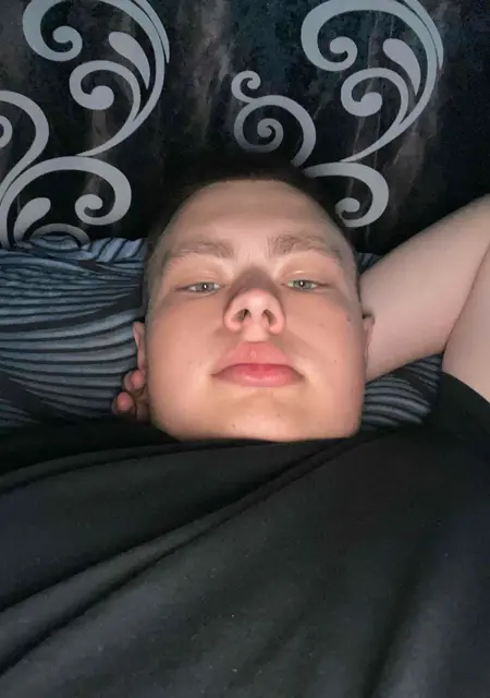 Я Ярослав, 19, знакомлюсь на одну ночь в Кургане