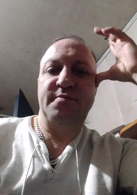 Константин из Новороссийска, ищу на сайте приятное времяпровождение