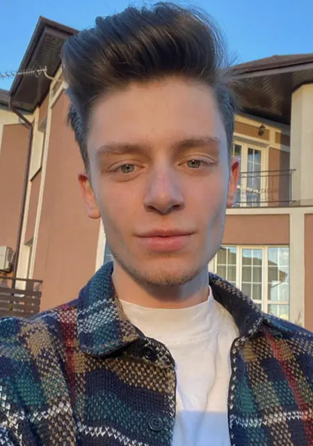 Я Вадик, 27, из Фрянова, ищу знакомство для совместных путешествий