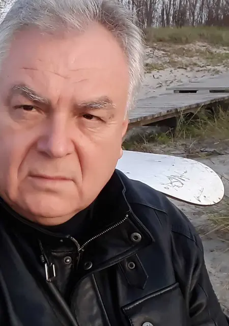 Алексей из Калининграда, мне 66, познакомлюсь на одну ночь