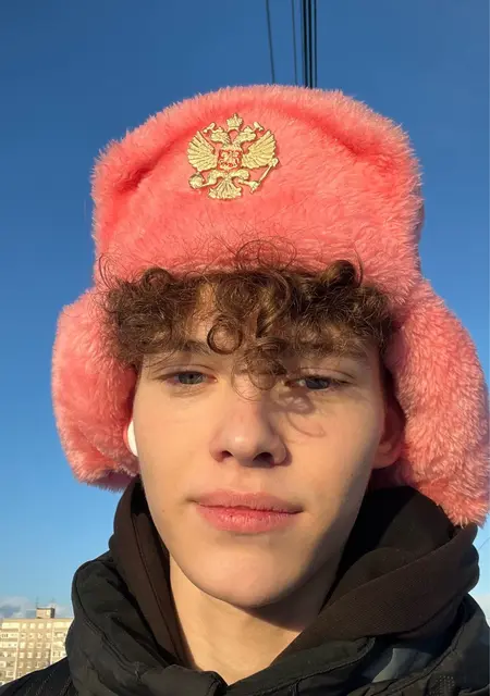 Я Матвей, 19, из Мурманска, ищу знакомство для общения