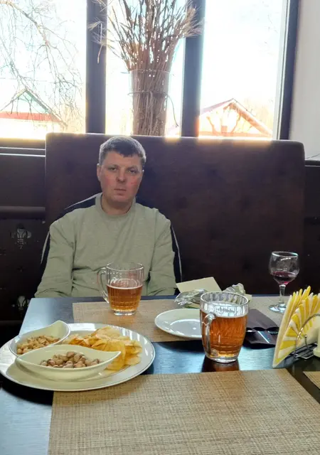 Я Юрий, 41, из Нижнего Новгорода, ищу знакомство для приятного времяпровождения