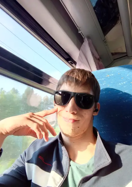 Я Максим, 32, из Екатеринбурга, ищу знакомства на одну ночь