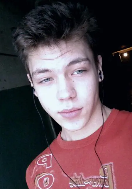 Я Андрей, 26, из Кольчугина, ищу знакомства без обязательств