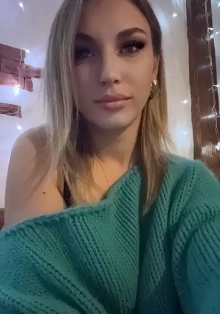 Алиса из Новороссийска, мне 32, познакомлюсь для общения