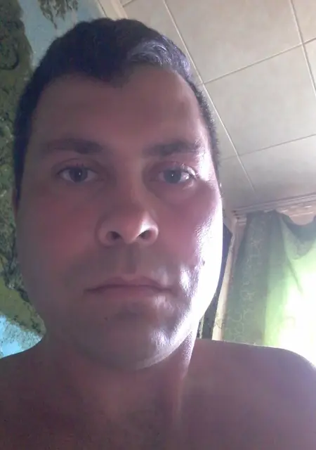 Я Павел, 40, знакомлюсь на одну ночь в Геленджике