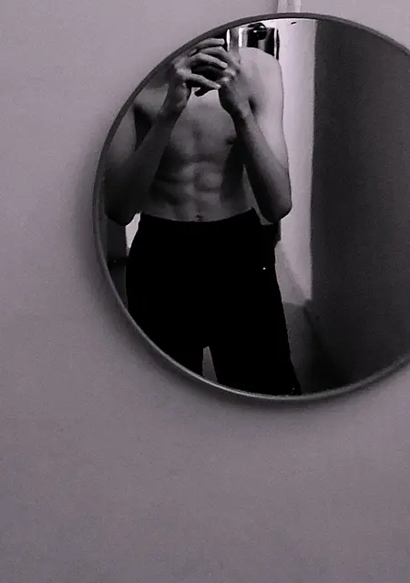 Я Миша, 28, из Новосибирска, ищу знакомство для общения