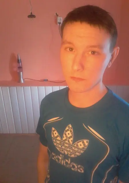 Женя из Карпинска, мне 35, познакомлюсь на одну ночь