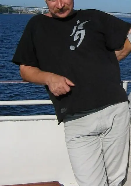 Я Василий, 55, из Златоуста, ищу знакомства без обязательств