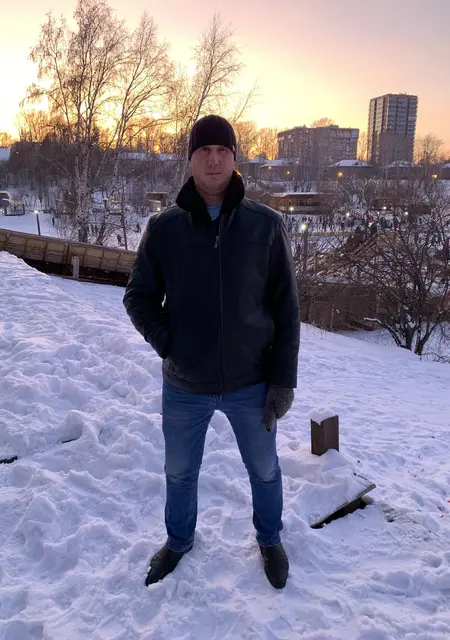 Я Сергей, 44, из Иркутска, ищу знакомства на одну ночь