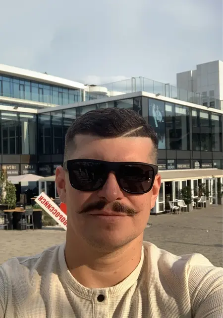 Я Андрей, 35, из Геленджика, ищу знакомство для приятного времяпровождения