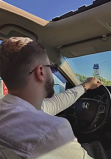 Микаэль из Москвы, ищу на сайте знакомства на одну ночь