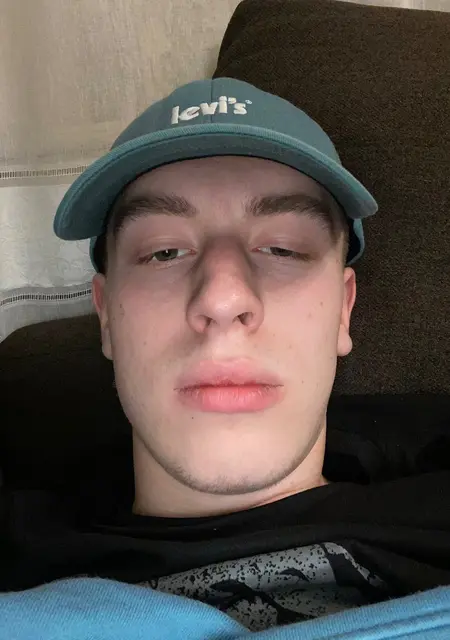 Я Thugger, 21, знакомлюсь без обязательств в Пскове