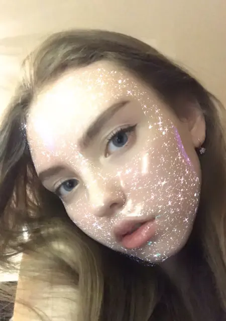 Я Лика, 24, знакомлюсь для приятного времяпровождения в Кирове