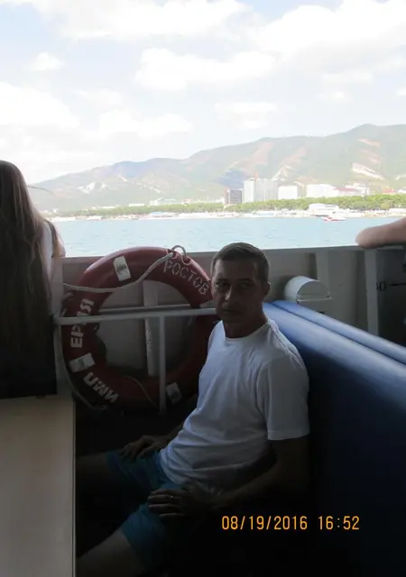 Я Евгений, 53, знакомлюсь на одну ночь в Екатеринбурге