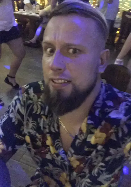 Удав из Брянска, мне 30, познакомлюсь для постоянных отношений