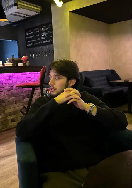 Parviz из Волгограда, мне 25, познакомлюсь для общения