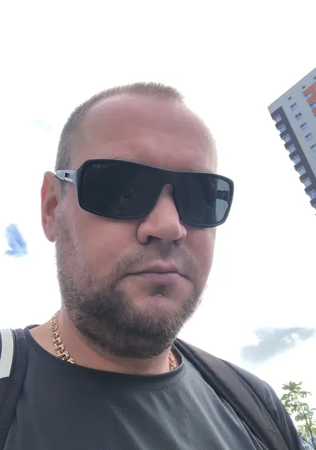 Егор из Москвы, ищу на сайте знакомства на одну ночь