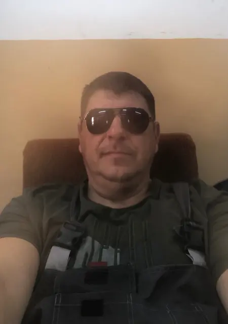 Михаил из Уссурийска, мне 53, познакомлюсь без обязательств