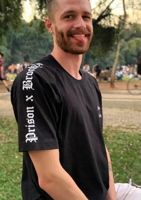 Андрей из Пскова, мне 35, познакомлюсь для постоянных отношений