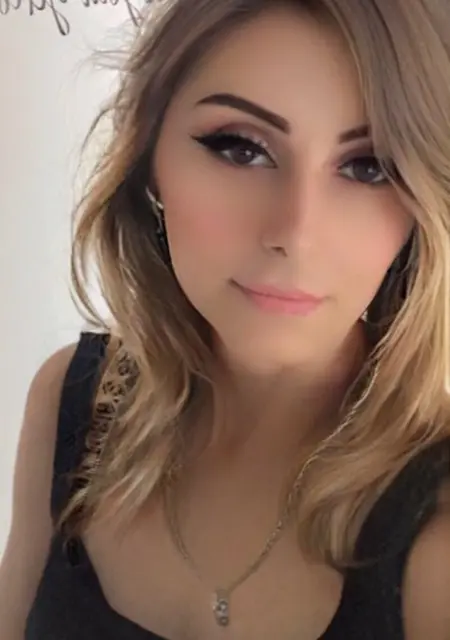 Я Ирина, 42, знакомлюсь для открытые отношения в Москве