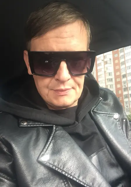 Я Дмитрий, 46, знакомлюсь без обязательств в Лобне