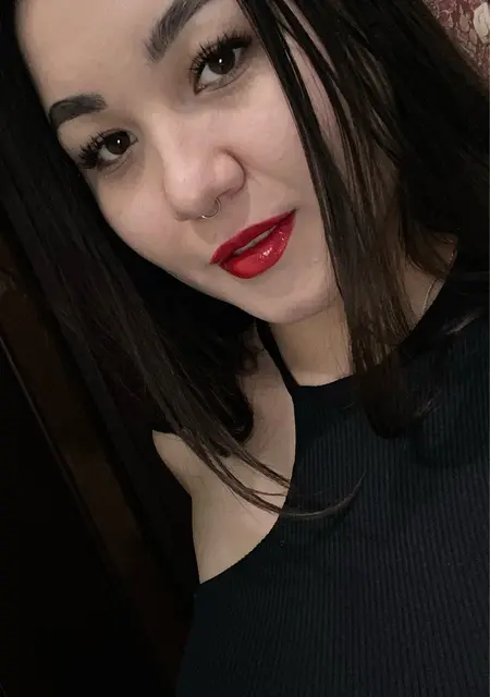 Я Арина, 20, знакомлюсь для общения в Пензе