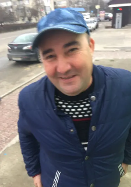 Сережа из Грозного, мне 32, познакомлюсь без обязательств