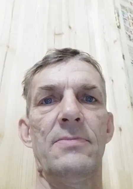 Андрей из Тольятти, мне 56, познакомлюсь на одну ночь