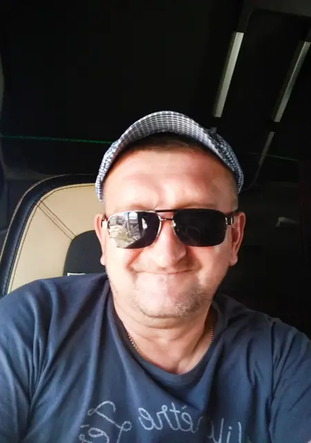 Viktor из Белгорода, ищу на сайте знакомства на одну ночь