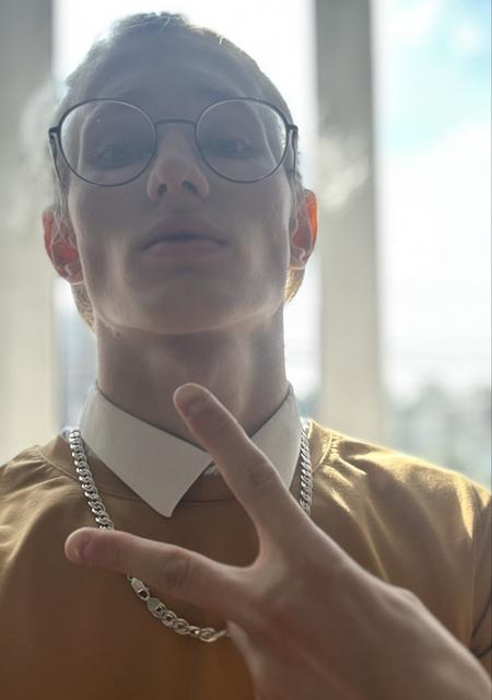 Александр из Абакана, ищу на сайте приятное времяпровождение