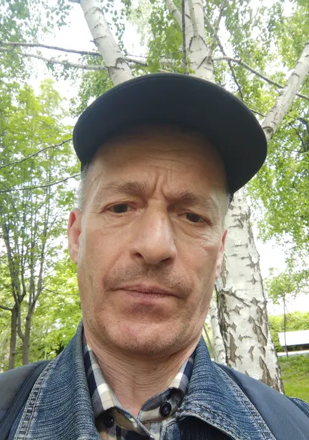 Виктор из Альметьевска, мне 61, познакомлюсь на одну ночь