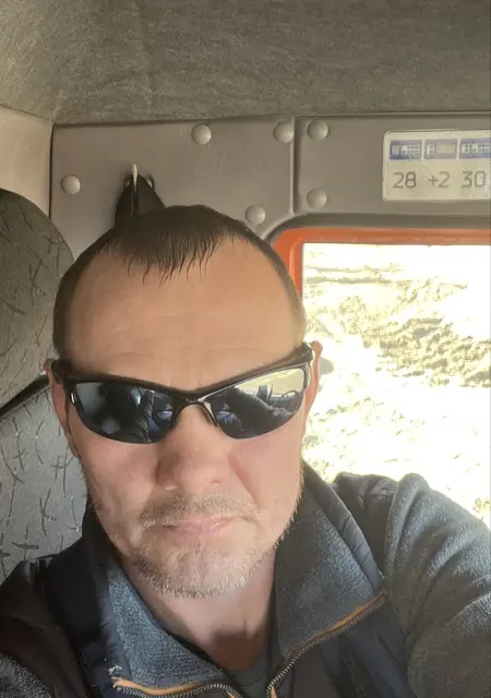 Сергей из Саянска, ищу на сайте знакомства без обязательств