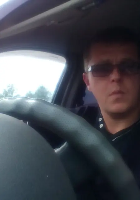 Александр из Электростали, ищу на сайте знакомства без обязательств