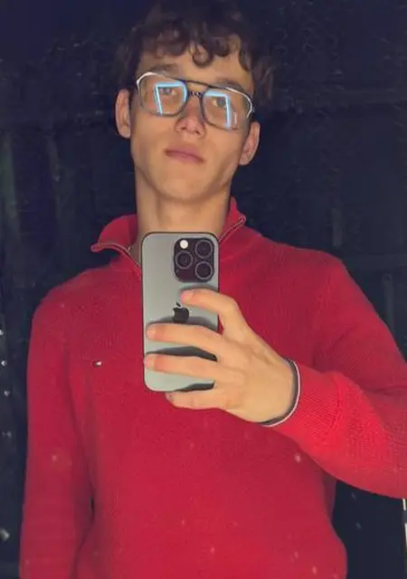 Арслан из Москвы, ищу на сайте знакомства на одну ночь