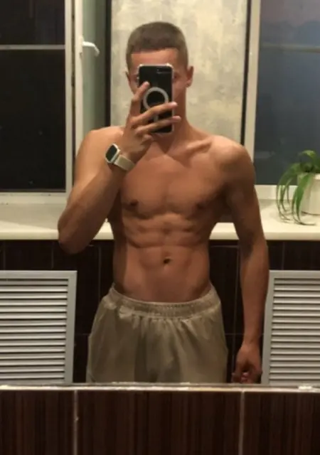 Ростислав из Москвы, мне 22, познакомлюсь для постоянных отношений