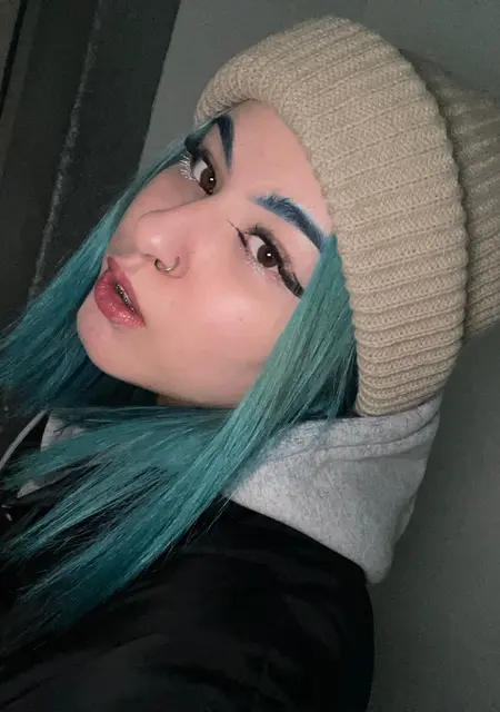 Я Яночка, 19, из Владивостока, ищу знакомство для постоянных отношений