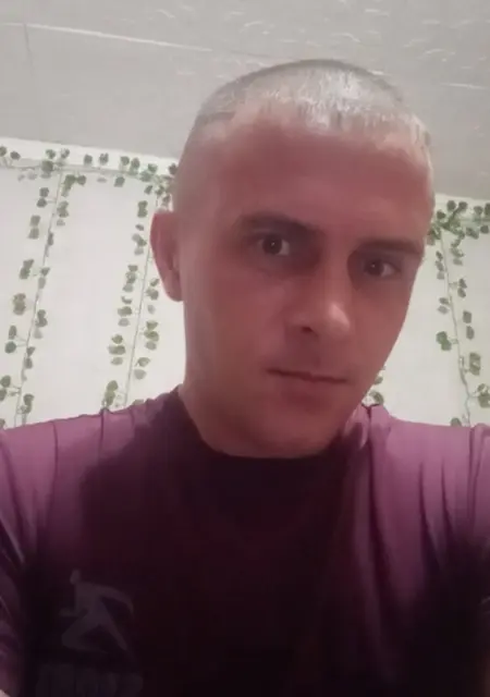 Женек из Кореновска, ищу на сайте знакомства на одну ночь