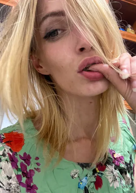 Светлана из Ялты, мне 25, познакомлюсь для приятного времяпровождения