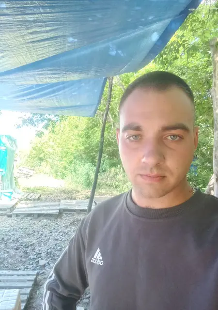 Alex из Шахт, ищу на сайте знакомства без обязательств