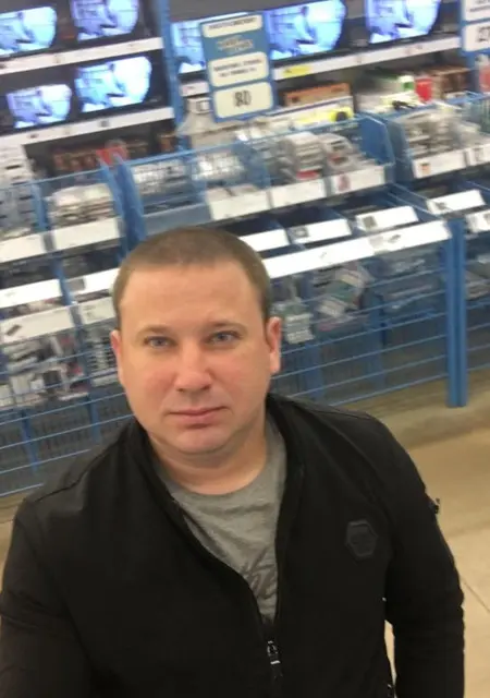 Я Дима, 40, знакомлюсь без обязательств в Нахабином