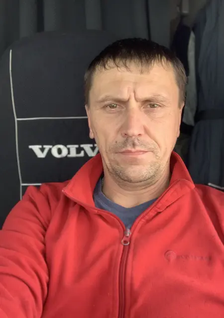 Я Антон, 47, из Тобольска, ищу знакомства на одну ночь