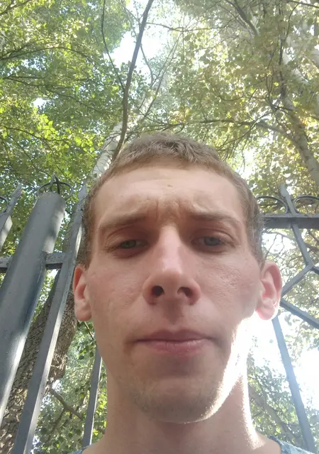 Я Андрей, 25, знакомлюсь без обязательств в Балакове