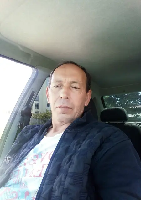 Я Андрей, 48, знакомлюсь без обязательств в Армавире