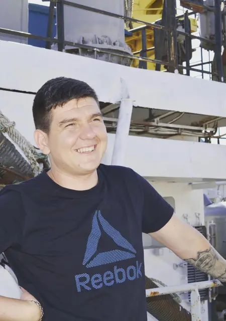 Я Максим, 33, из Керчи, ищу знакомства без обязательств