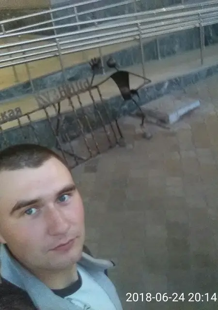 Я Николай, 28, знакомлюсь без обязательств в Рослякове